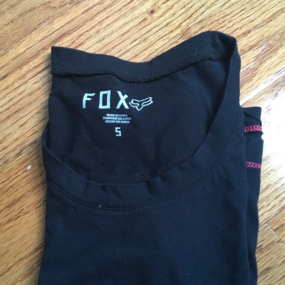 Fox Top - Picture 3 of 3